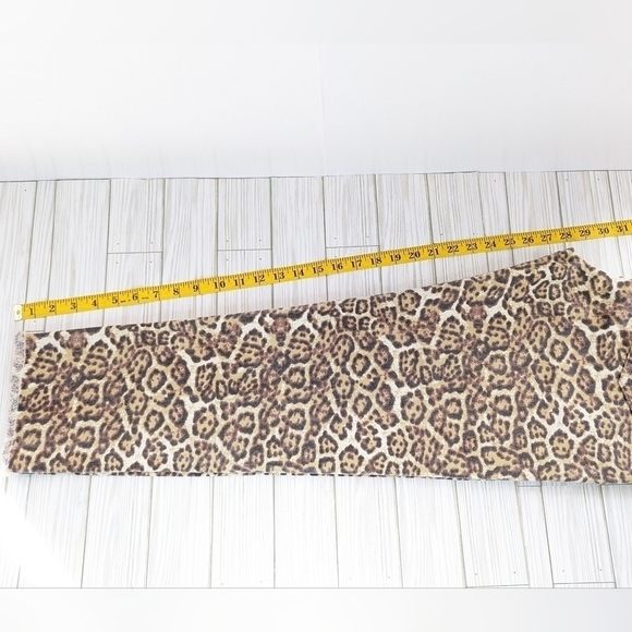 Adika Pia Straight Fit High Rise Jeans in Animal Print & Fringe Hem Sz L/30 NWT - Picture 10 of 11